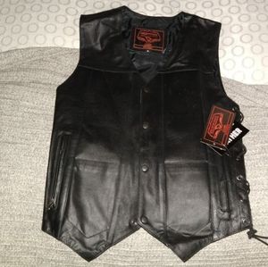 Milwaukee Vest